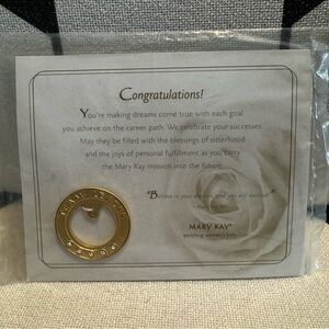 Mary Kay Gold Team Leader Circle Pin with Clear Crystals